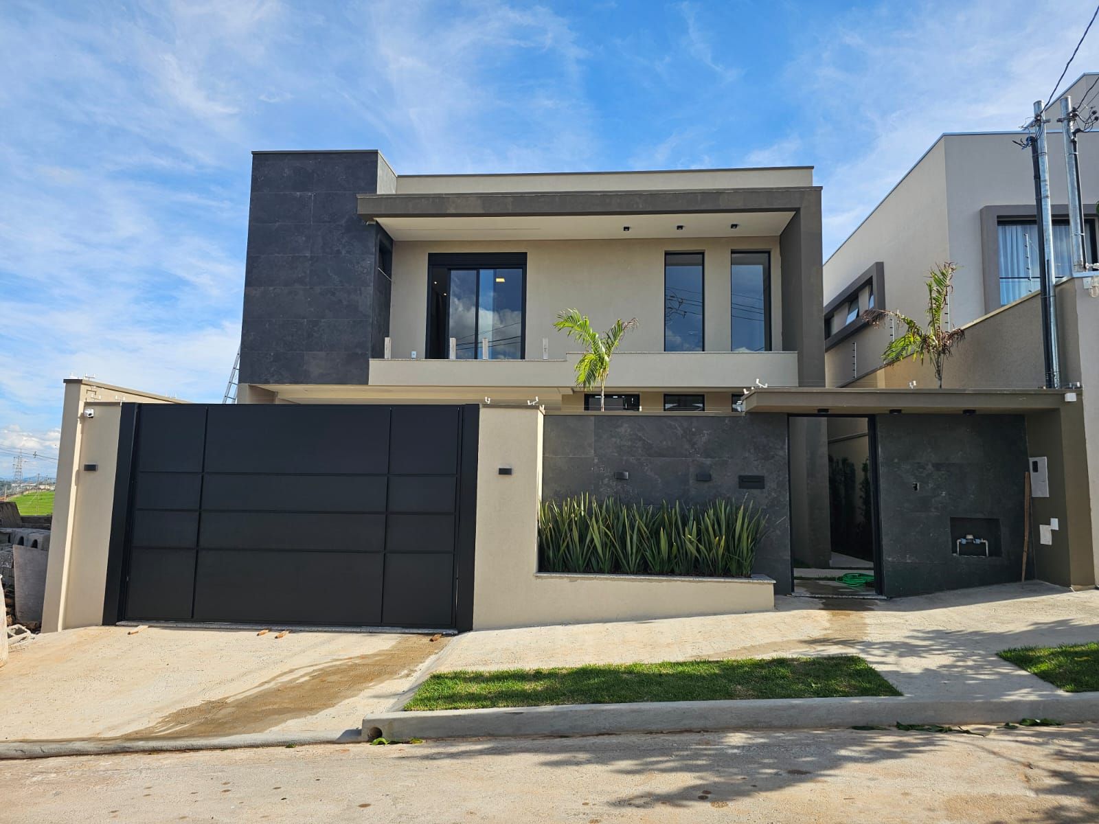 Casa a venda de Alto padrão no Residência Astúrias – POUSO ALEGRE