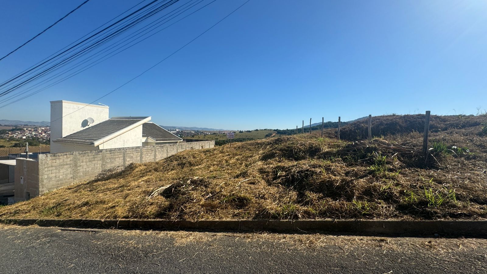 Lote a Venda no COLINAS DE SANTA BÁRBARA – POUSO ALEGRE